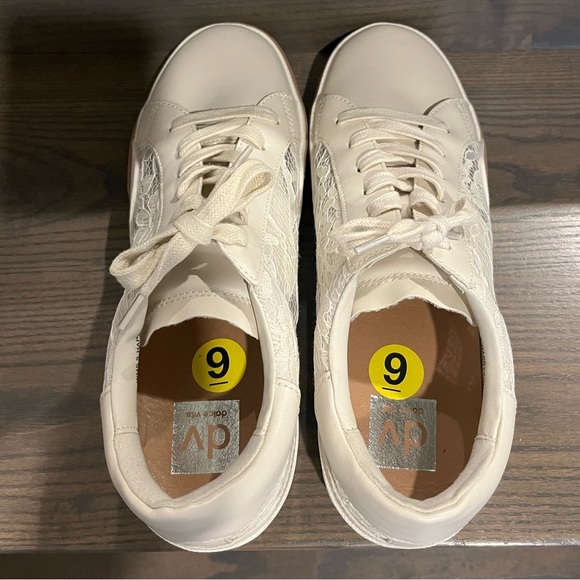 DV by Dolce Vita Harryson Helix Lace Sneaker 9 - Picture 9 of 9